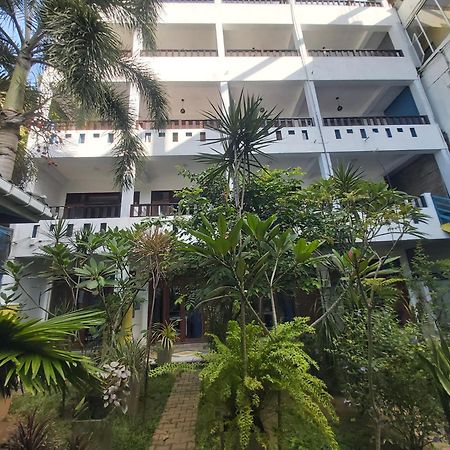 Hotel Aaradhya Mirissa Extérieur photo