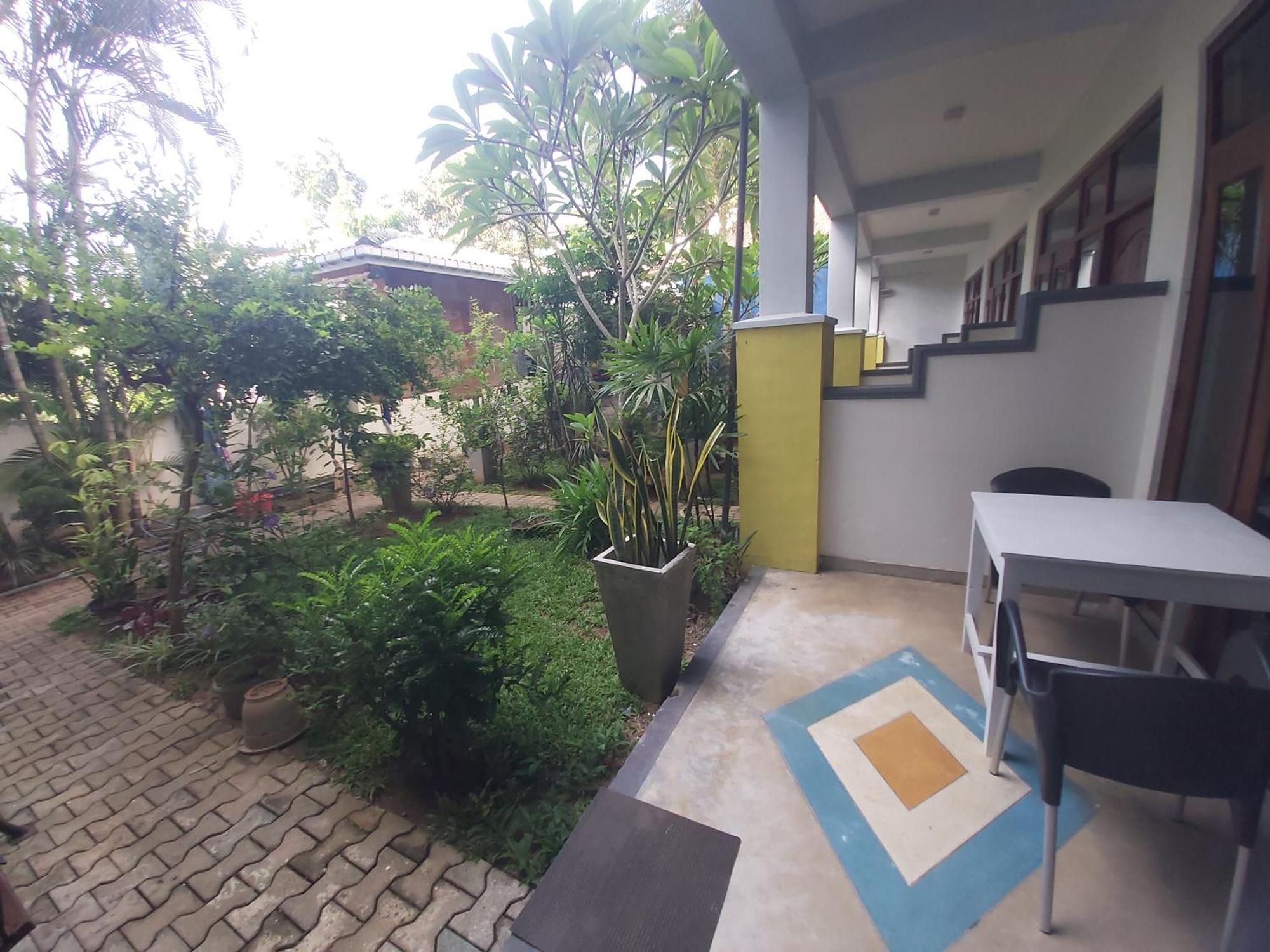 Hotel Aaradhya Mirissa Extérieur photo