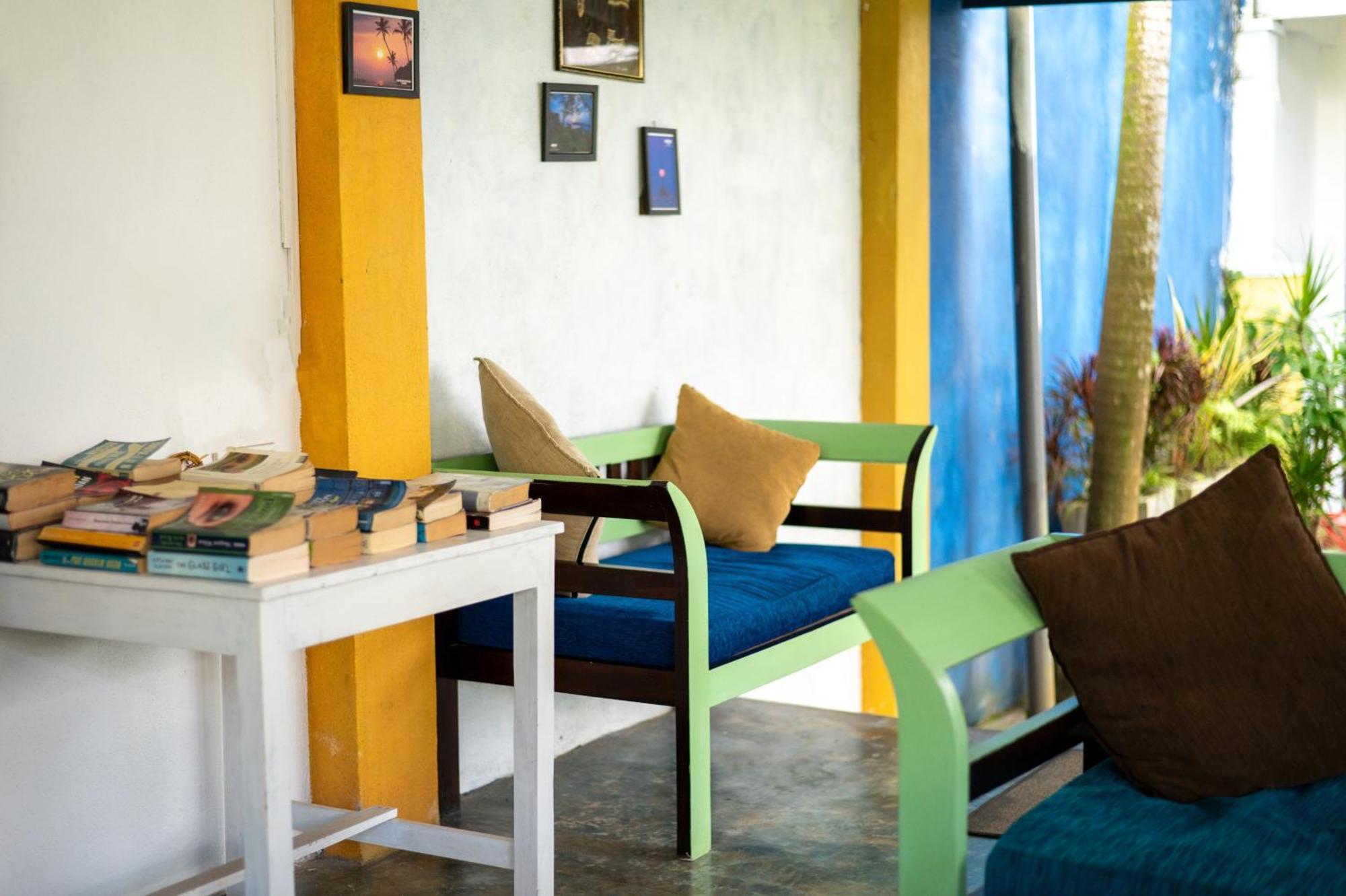 Hotel Aaradhya Mirissa Extérieur photo