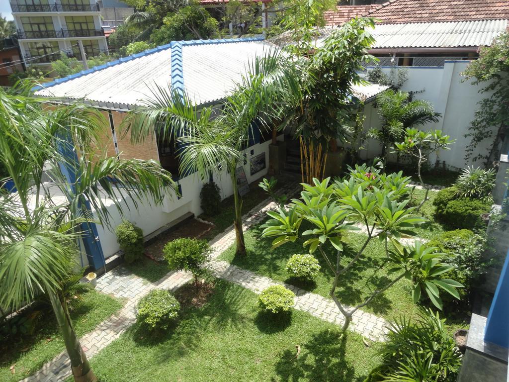 Hotel Aaradhya Mirissa Extérieur photo