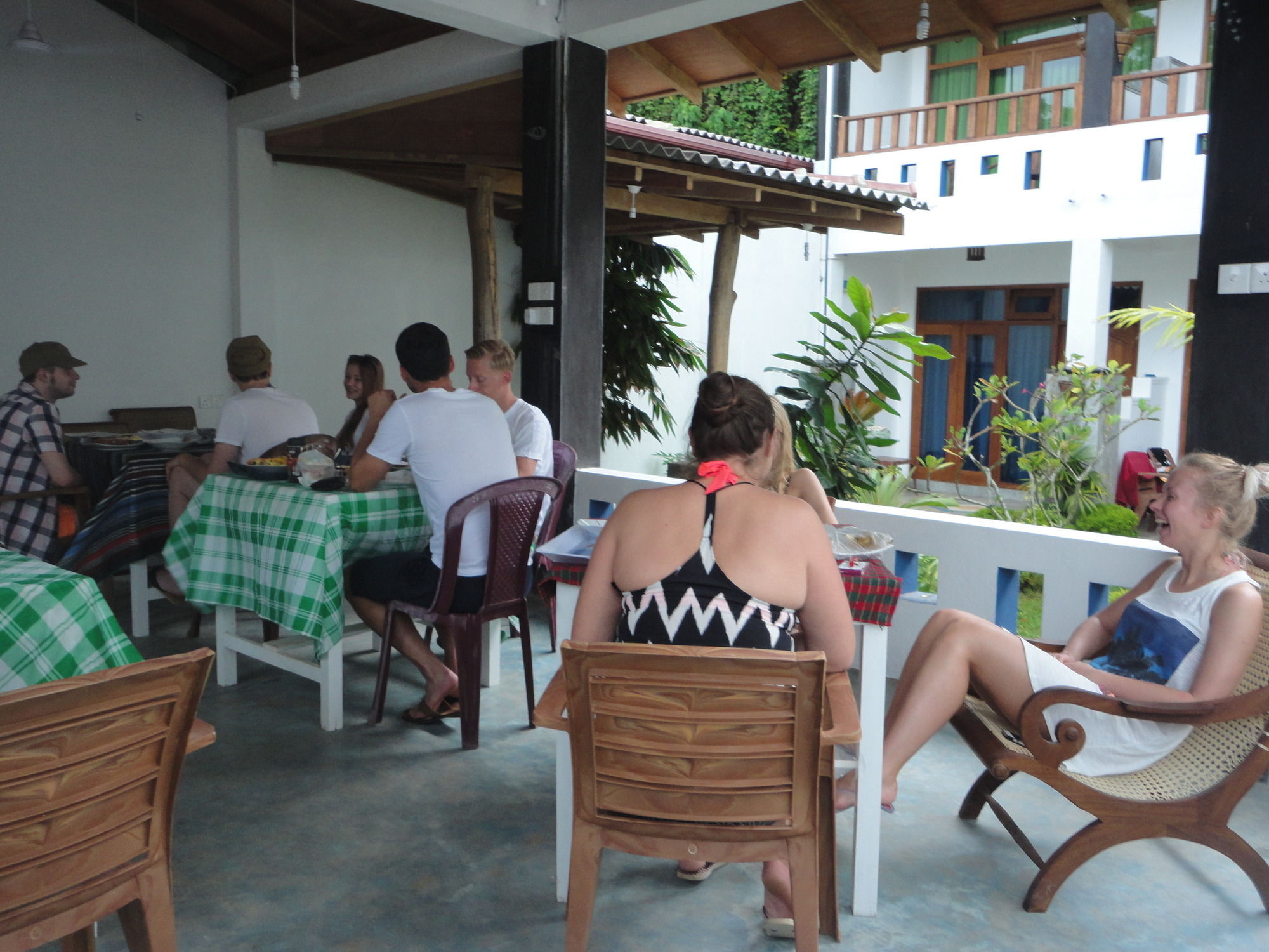 Hotel Aaradhya Mirissa Extérieur photo
